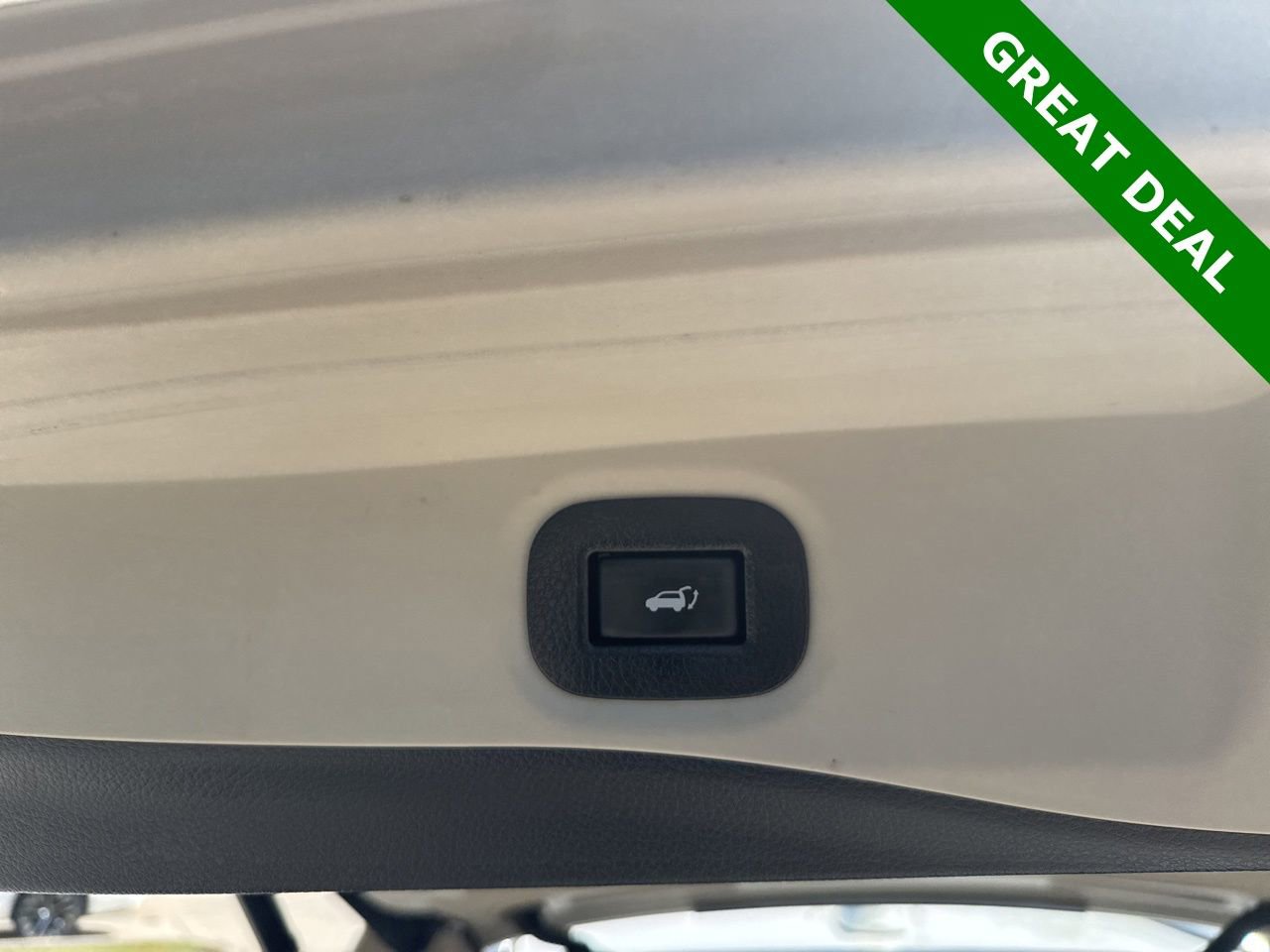 Used 2019 Nissan Rogue SV w/ Premium Package image 8