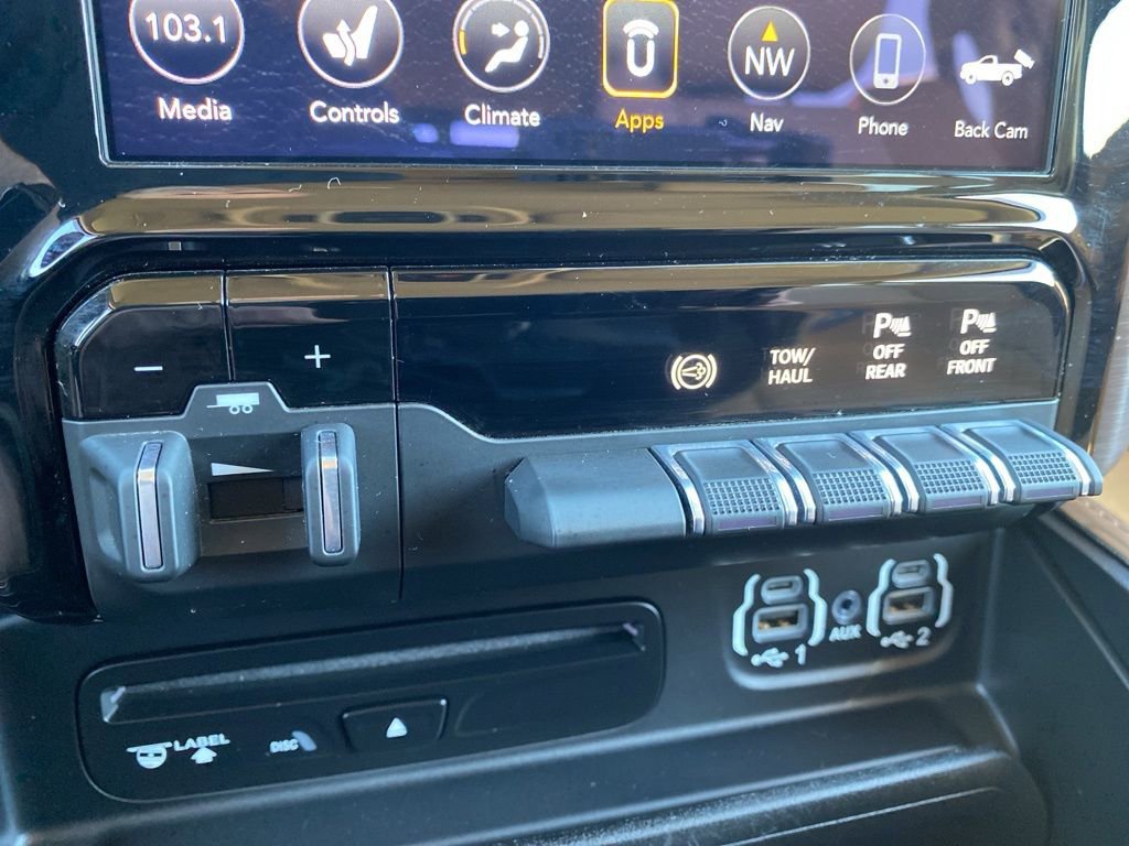 Used 2019 RAM 2500 Limited AWD/4WD image 40