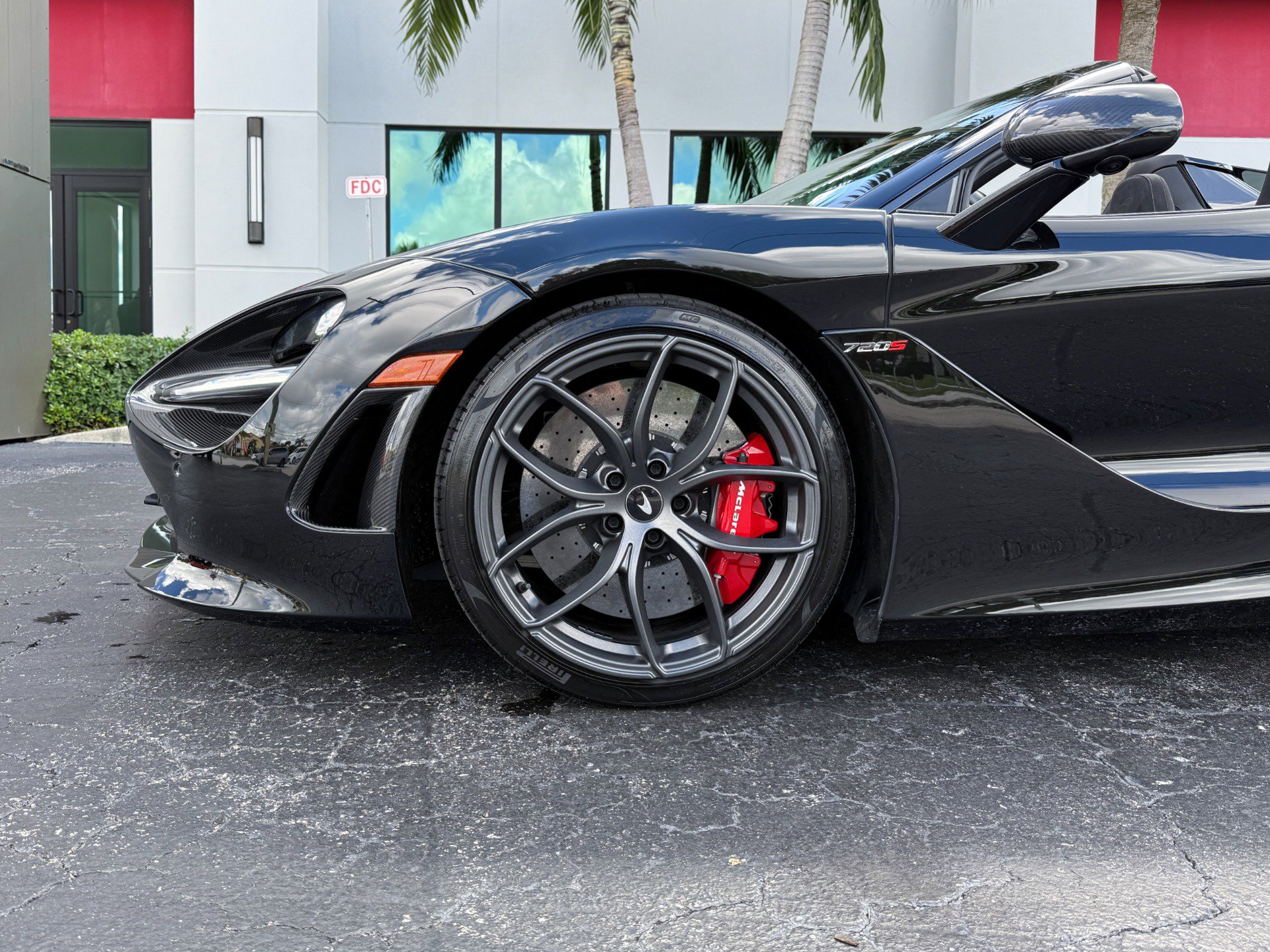 Used 2021 McLaren 720S Performance image 15