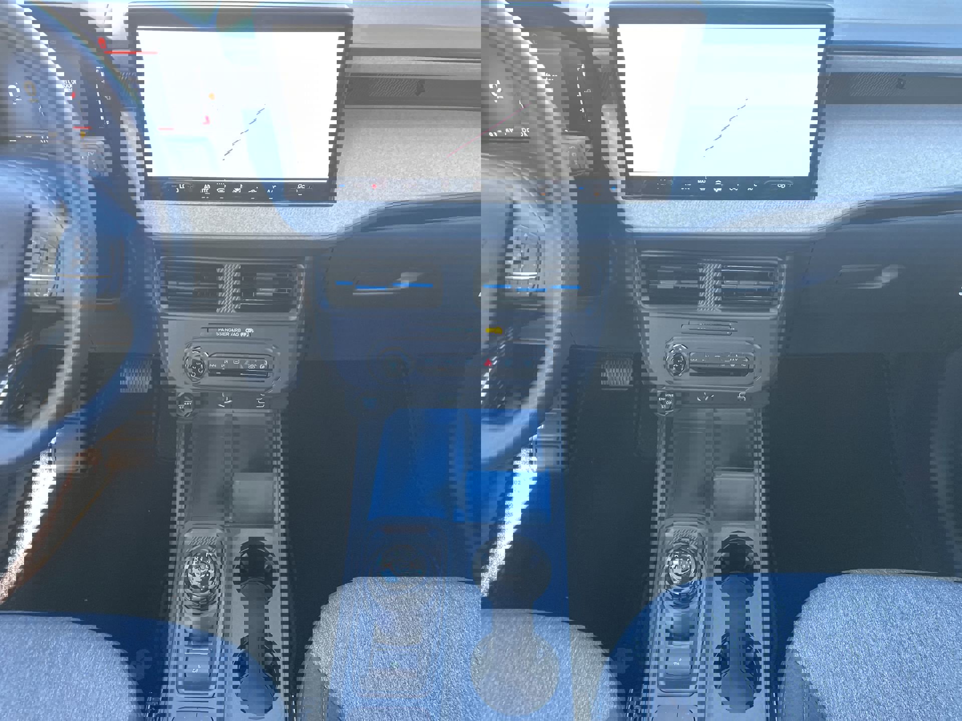 New 2025 Ford Maverick XLT w/ Equipment Group 302A image 17