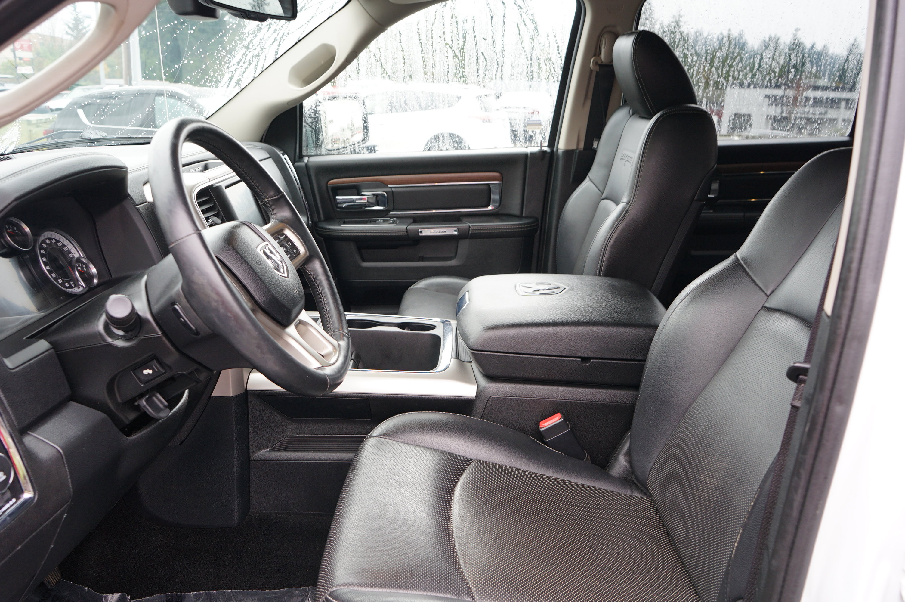 Used 2017 RAM 1500 Laramie w/ Convenience Group image 15