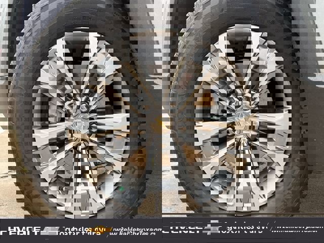 Used 2025 Chevrolet Equinox LT FWD image 10