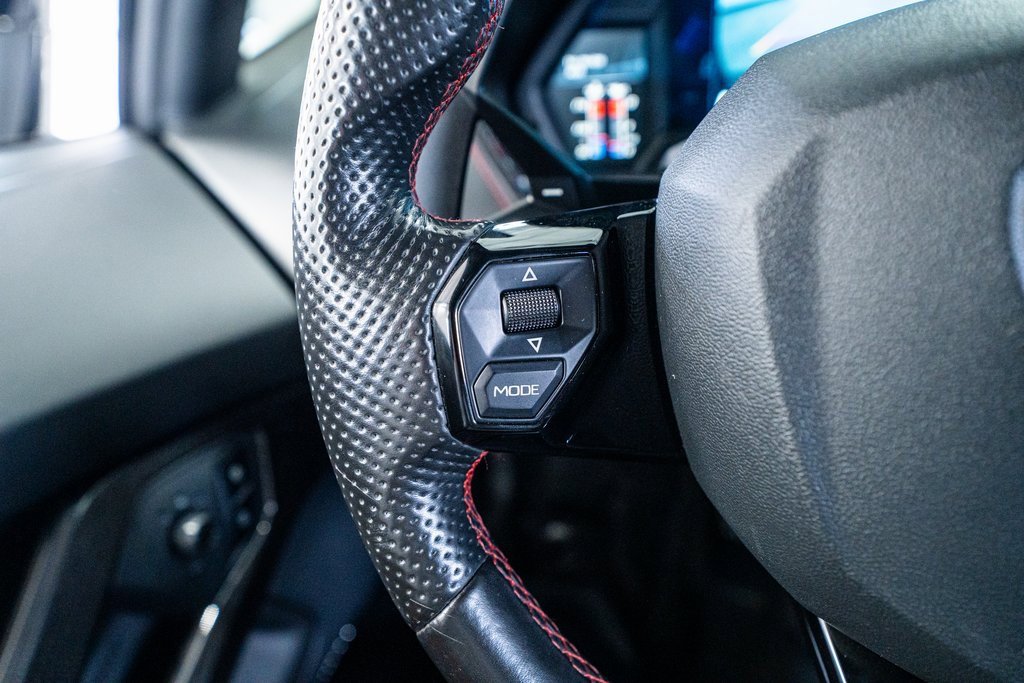 Used 2017 Lamborghini Aventador S image 46