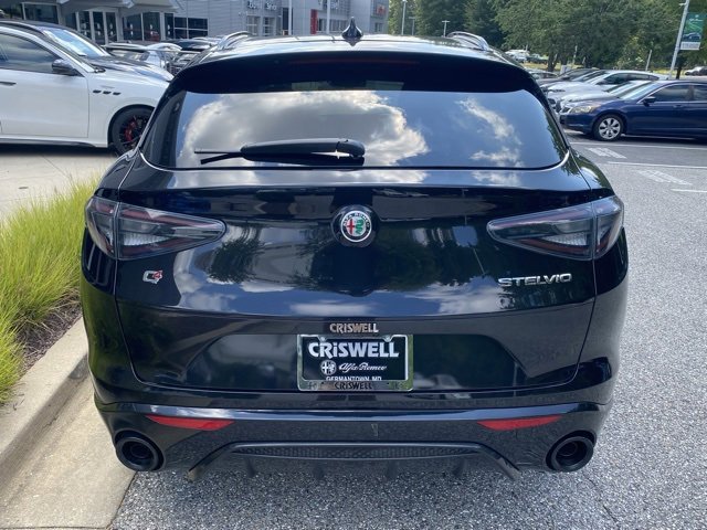 New 2025 Alfa Romeo Stelvio Sprint image 6