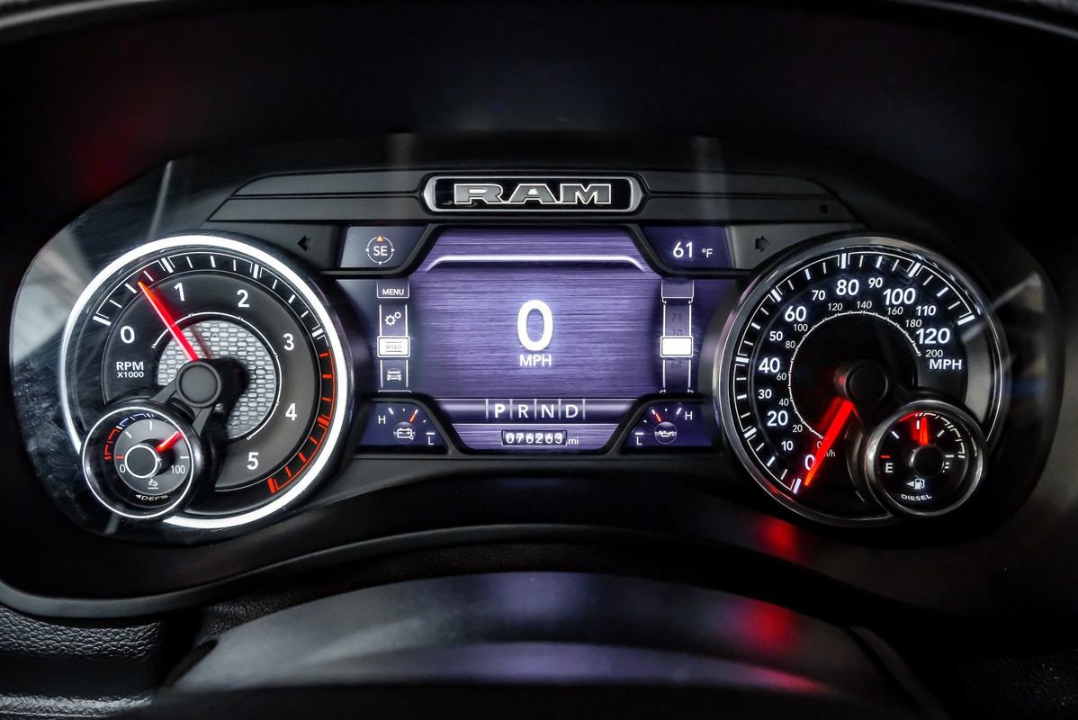 Used 2019 RAM 2500 Laramie w/ Black Appearance Package AWD/4WD image 18