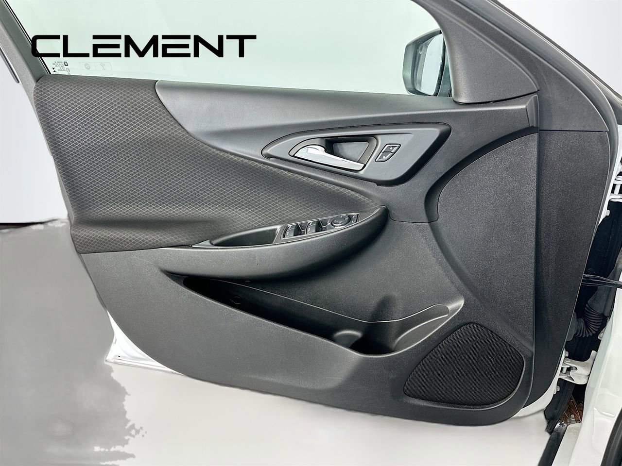 Used 2023 Chevrolet Malibu LT image 27