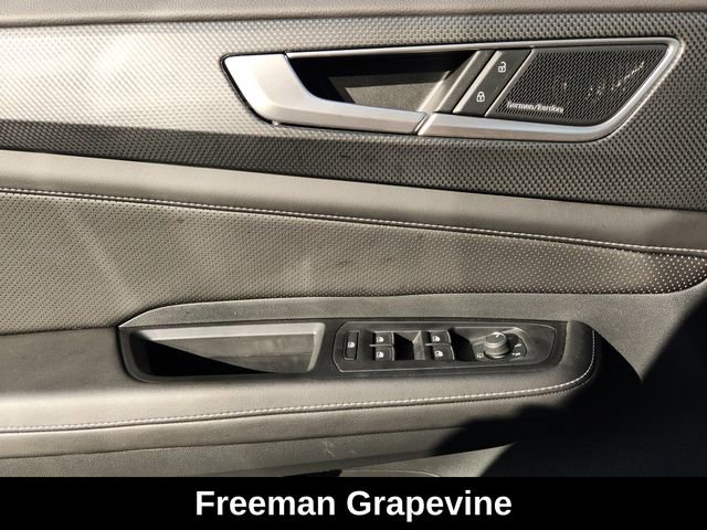 Used 2024 Volkswagen Atlas Cross Sport SEL Premium R-Line image 25