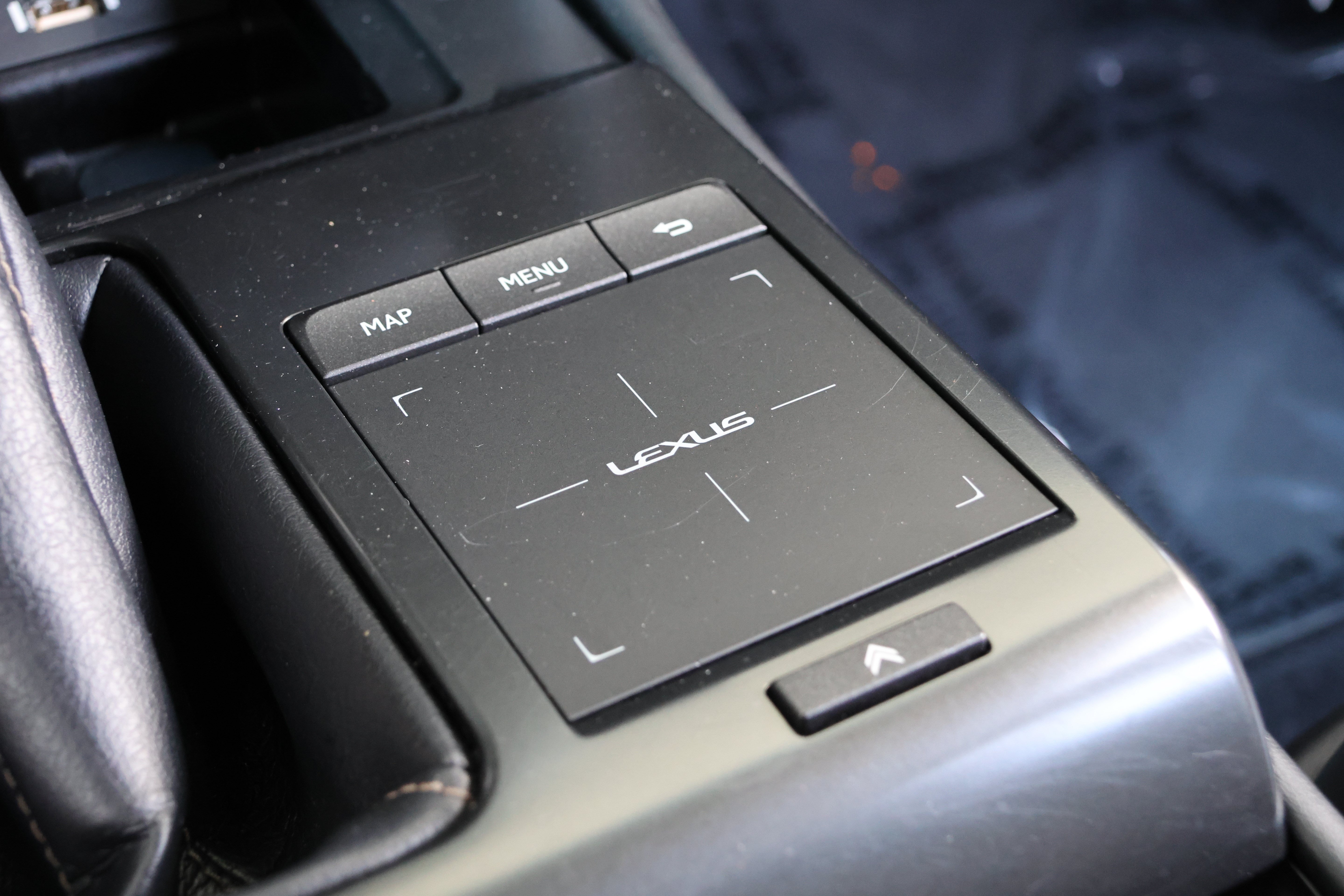 Certified 2023 Lexus GX 460 Luxury w/ Sport Design Package AWD/4WD image 27