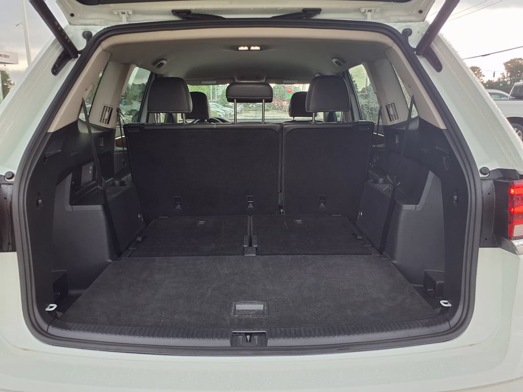 Used 2025 Volkswagen Atlas SE FWD image 12
