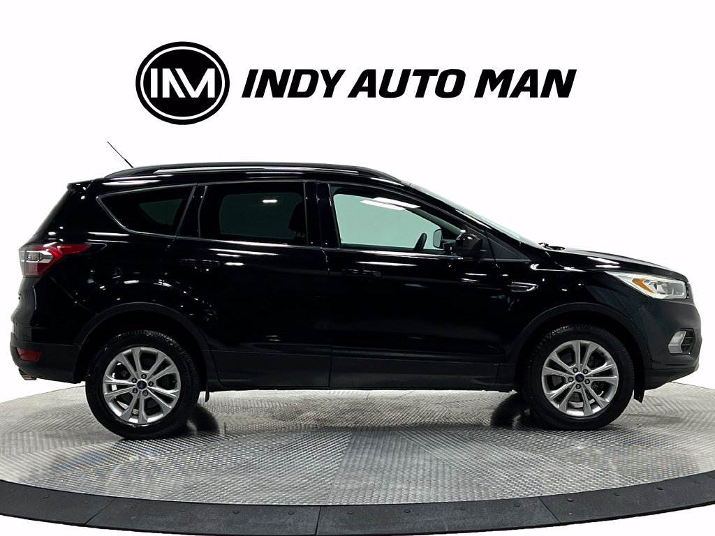 Used 2017 Ford Escape SE w/ Equipment Group 201A AWD/4WD image 3