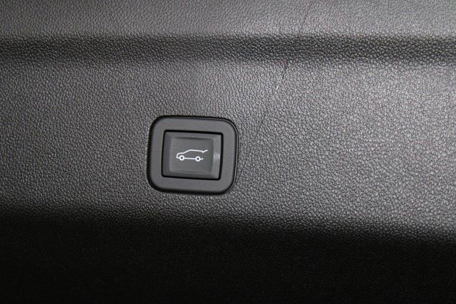 New 2026 Cadillac Escalade Luxury w/ Touring Package image 36