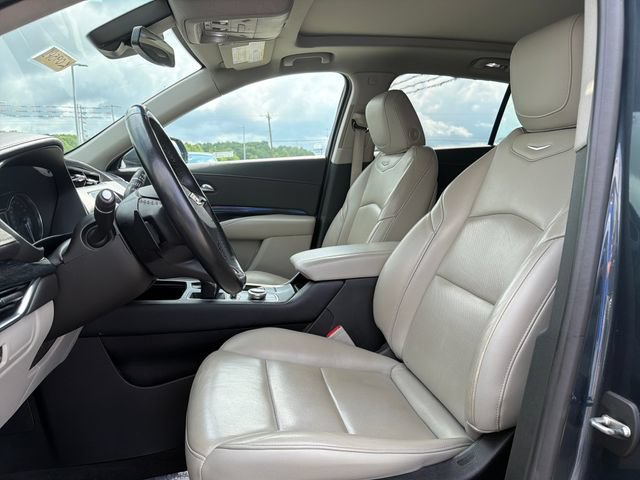 Used 2019 Cadillac XT4 Premium Luxury AWD/4WD image 11