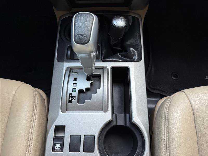 Used 2011 Toyota 4Runner SR5 AWD/4WD image 42