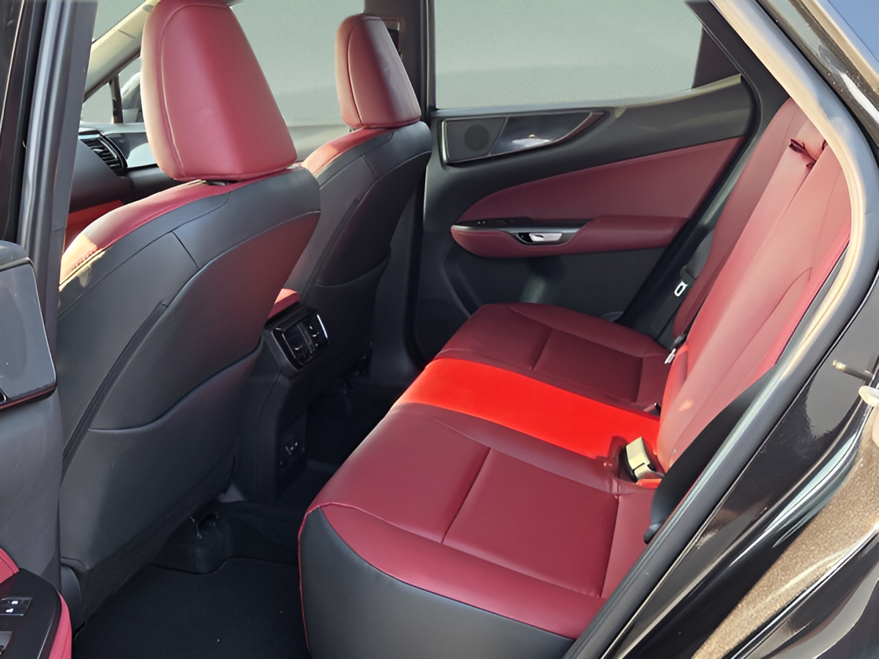 Certified 2025 Lexus NX 250 FWD w/ Accessory Package (K3) image 11