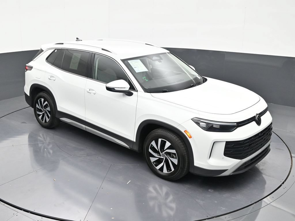Used 2026 Volkswagen Tiguan S FWD image 18