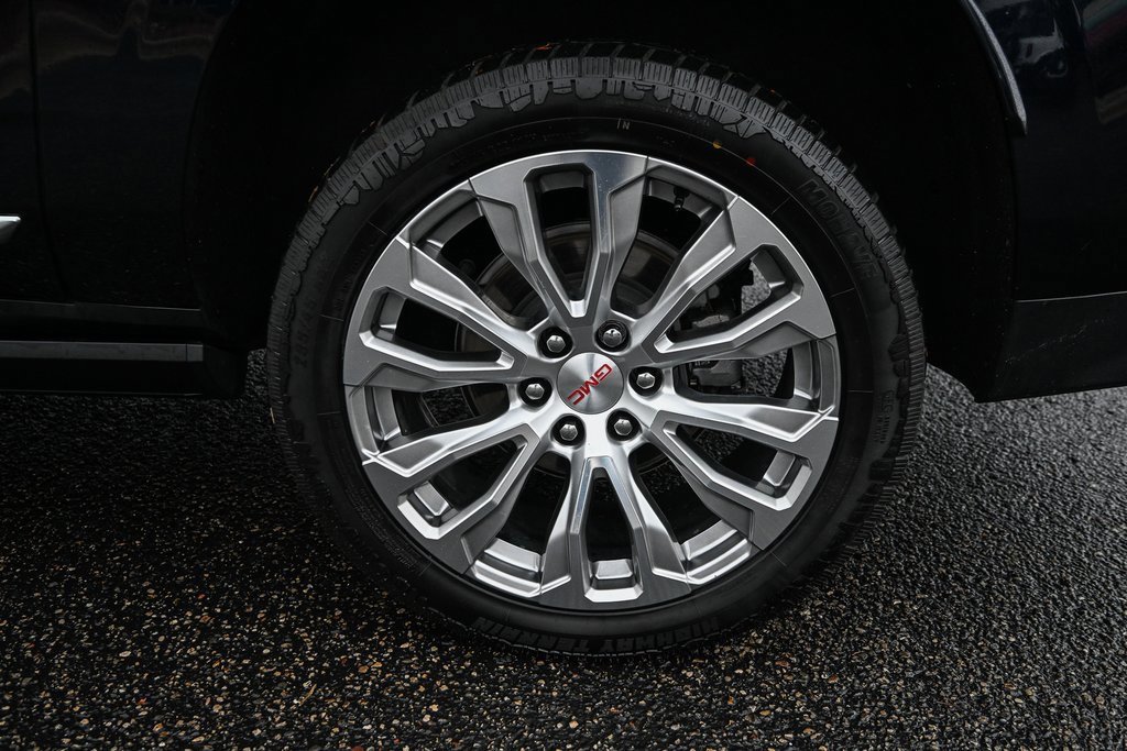 Used 2023 GMC Yukon XL Denali image 13