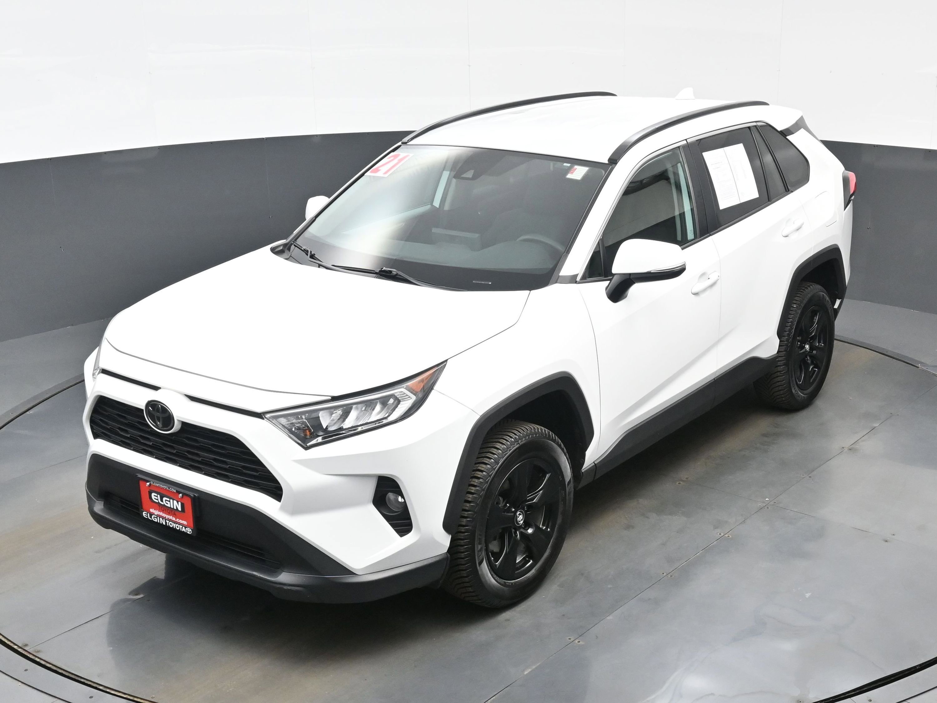 Used 2021 Toyota RAV4 XLE AWD/4WD image 36