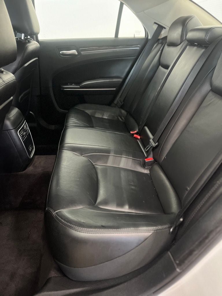 Used 2017 Chrysler 300 Limited AWD/4WD image 18