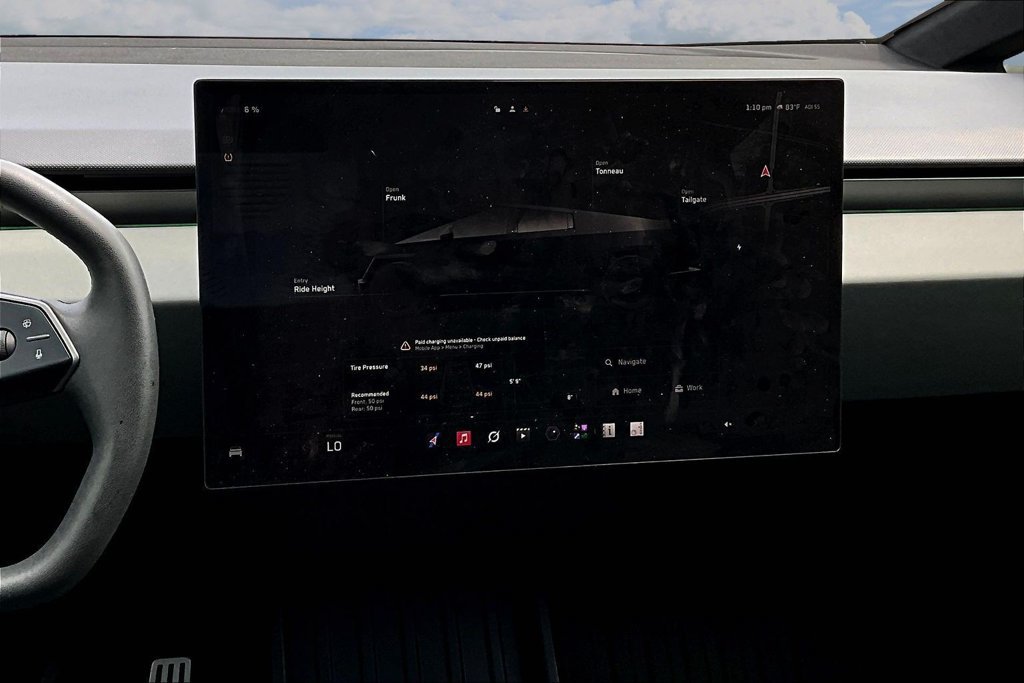 Used 2024 Tesla Cybertruck AWD Crew Cab image 10