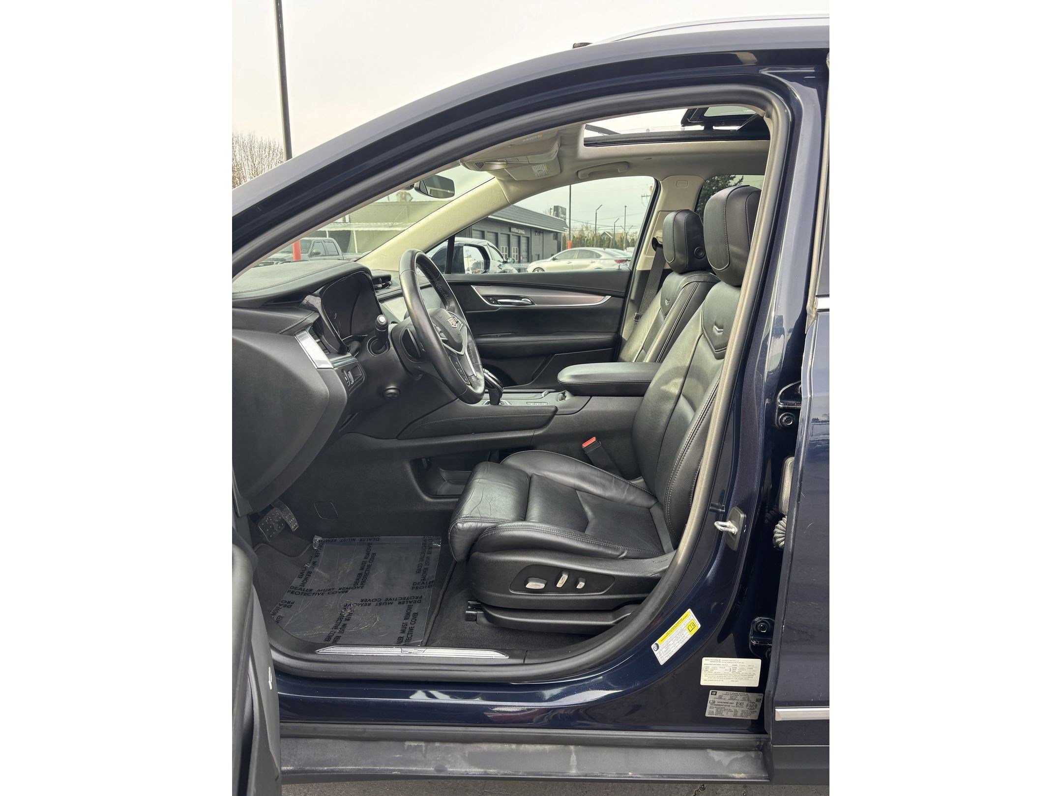 Used 2017 Cadillac XT5 Luxury w/ Driver Awareness Package image 20