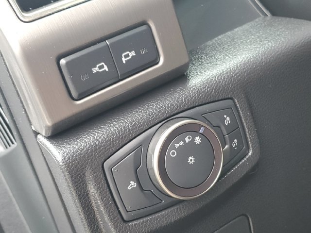 Used 2018 Ford F150 Raptor w/ Equipment Group 802A Luxury AWD/4WD image 9
