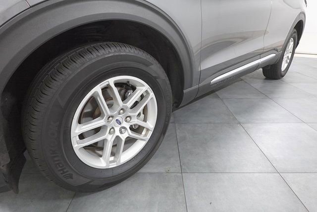 Certified 2025 Ford Explorer Active image 30