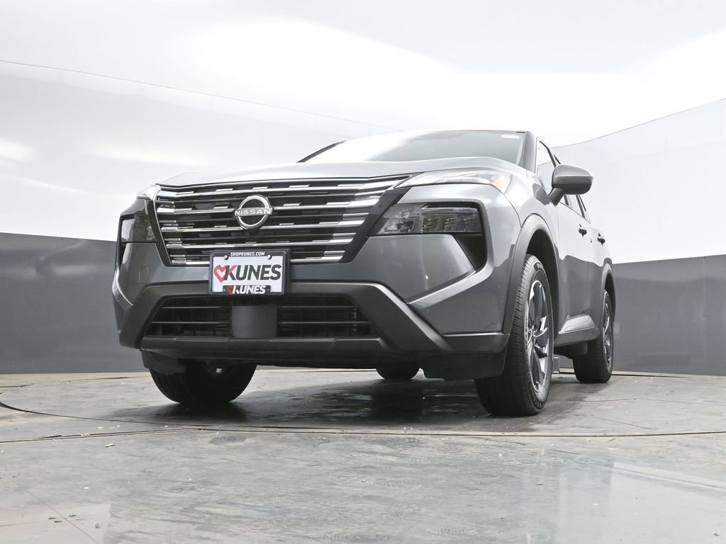 Used 2025 Nissan Rogue SV AWD/4WD image 34