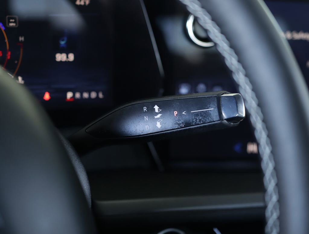 Used 2024 Chevrolet Traverse LT image 20