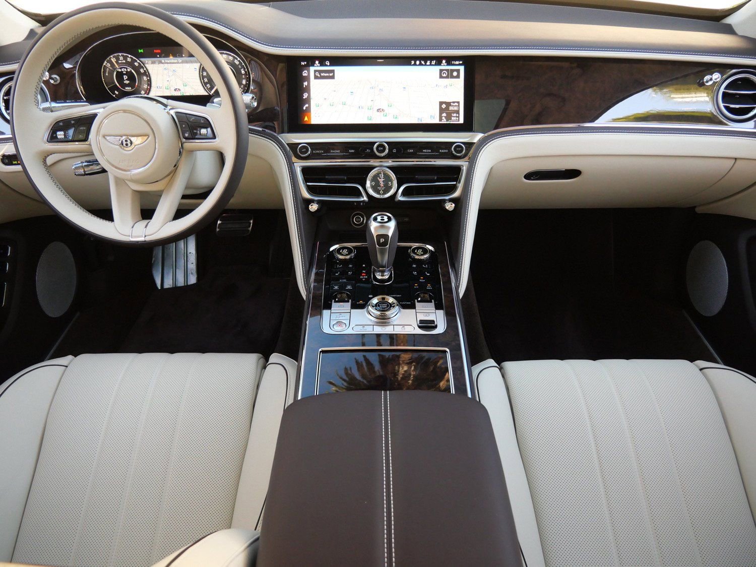 New 2026 Bentley Flying Spur Plug-In Hybrid AWD/4WD image 4