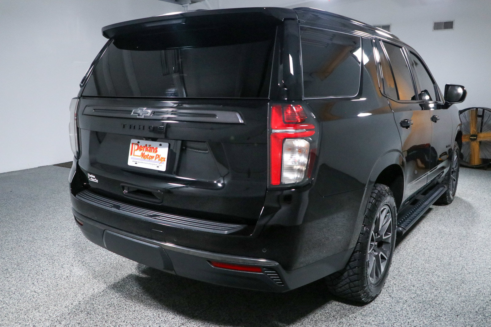 Used 2021 Chevrolet Tahoe Z71 w/ Rear Media and Nav Package AWD/4WD image 7