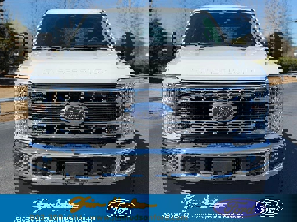New 2026 Ford F250 XLT w/ FX4 Off-Road Package image 3