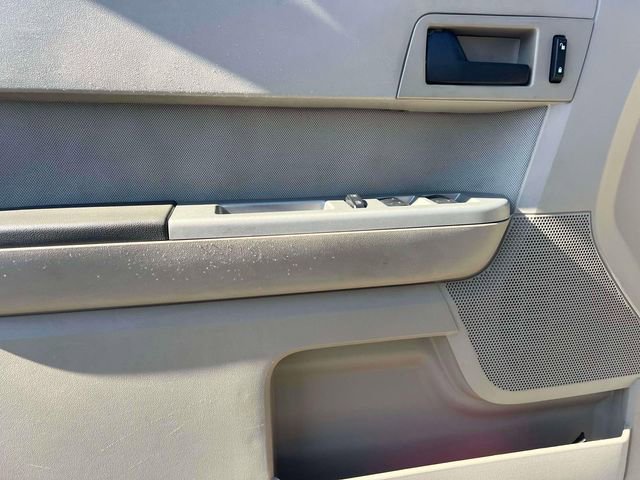 Used 2011 Ford Escape XLT w/ 202A Rapid Spec Order Code image 14