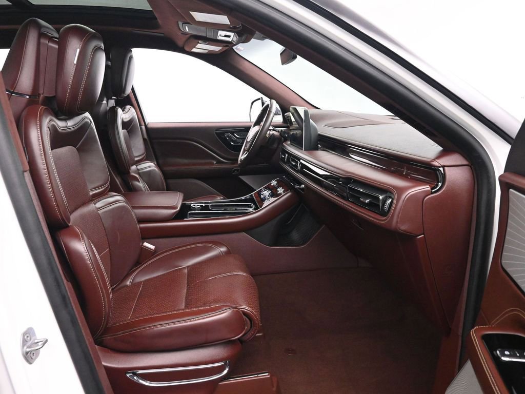 Used 2020 Lincoln Aviator Black Label w/ Dynamic Handling Package image 25