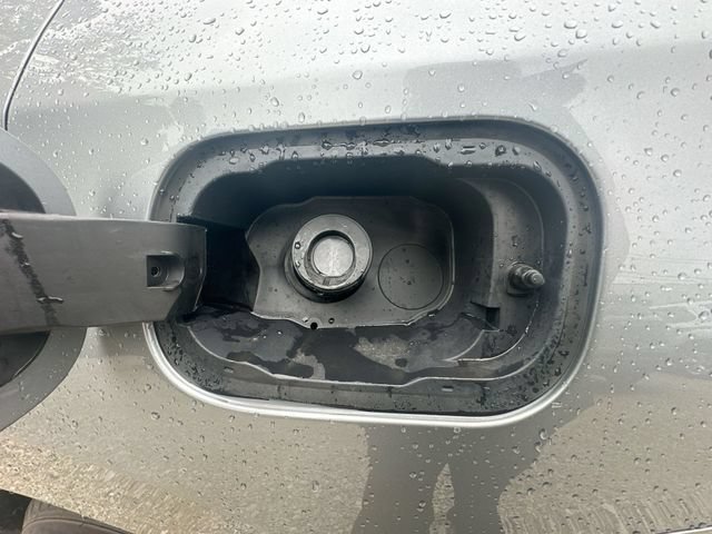 Used 2024 Chevrolet Equinox LT w/ LPO, Floor Liner Package FWD image 44