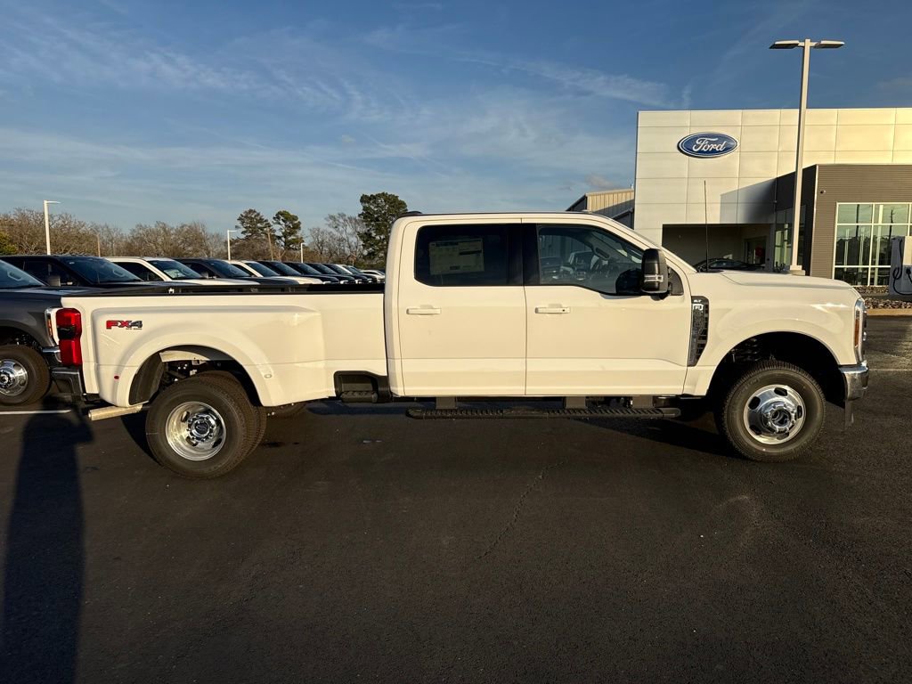 New 2026 Ford F350 XLT w/ XLT Premium Package image 8