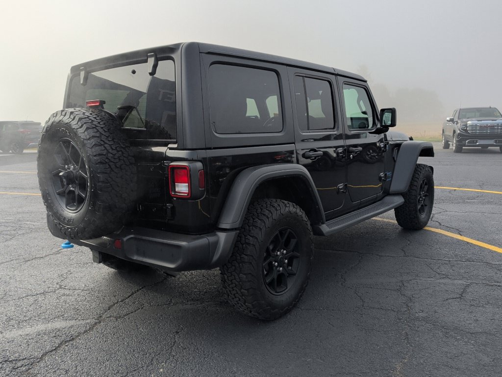 Used 2024 Jeep Wrangler Unlimited AWD/4WD image 9