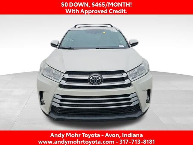 Used 2019 Toyota Highlander XLE AWD/4WD image 3