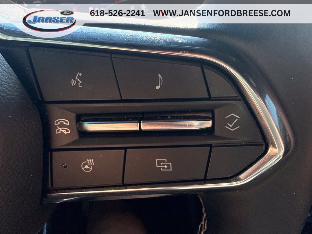 Used 2025 Chevrolet Traverse LT w/ Midnight/Sport Edition FWD image 15