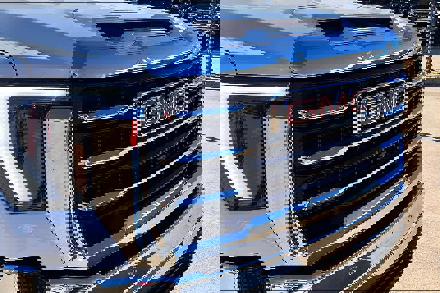 Used 2025 GMC Sierra 2500 SLE image 19