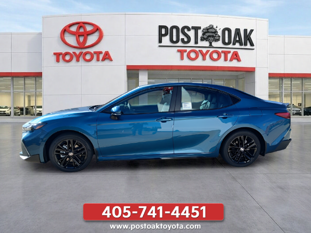 New 2026 Toyota Camry SE w/ Convenience Package FWD image 2