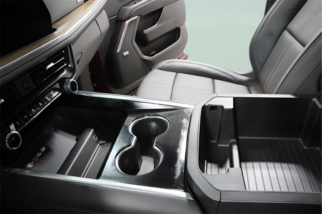 Used 2025 Chevrolet Tahoe High Country image 19