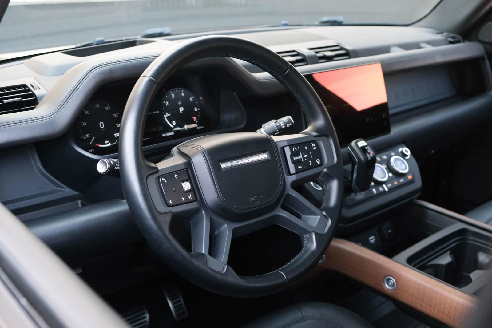 Used 2023 Land Rover Defender 110 X image 23