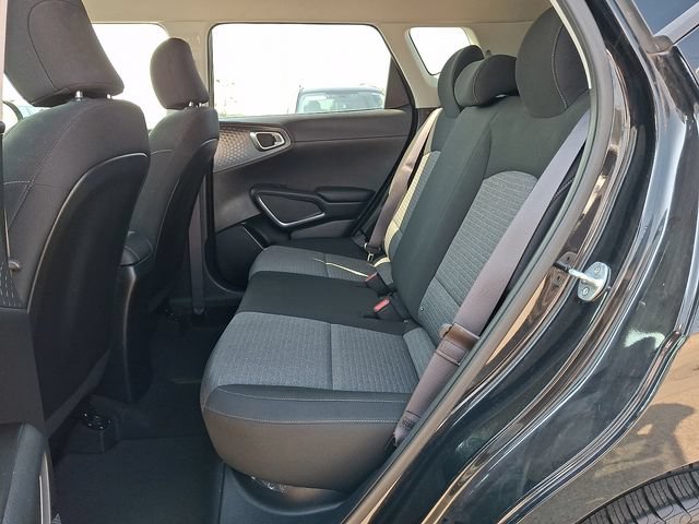 Used 2020 Kia Soul S FWD image 11