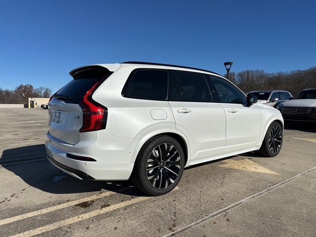 New 2026 Volvo XC90 B6 Ultra image 7