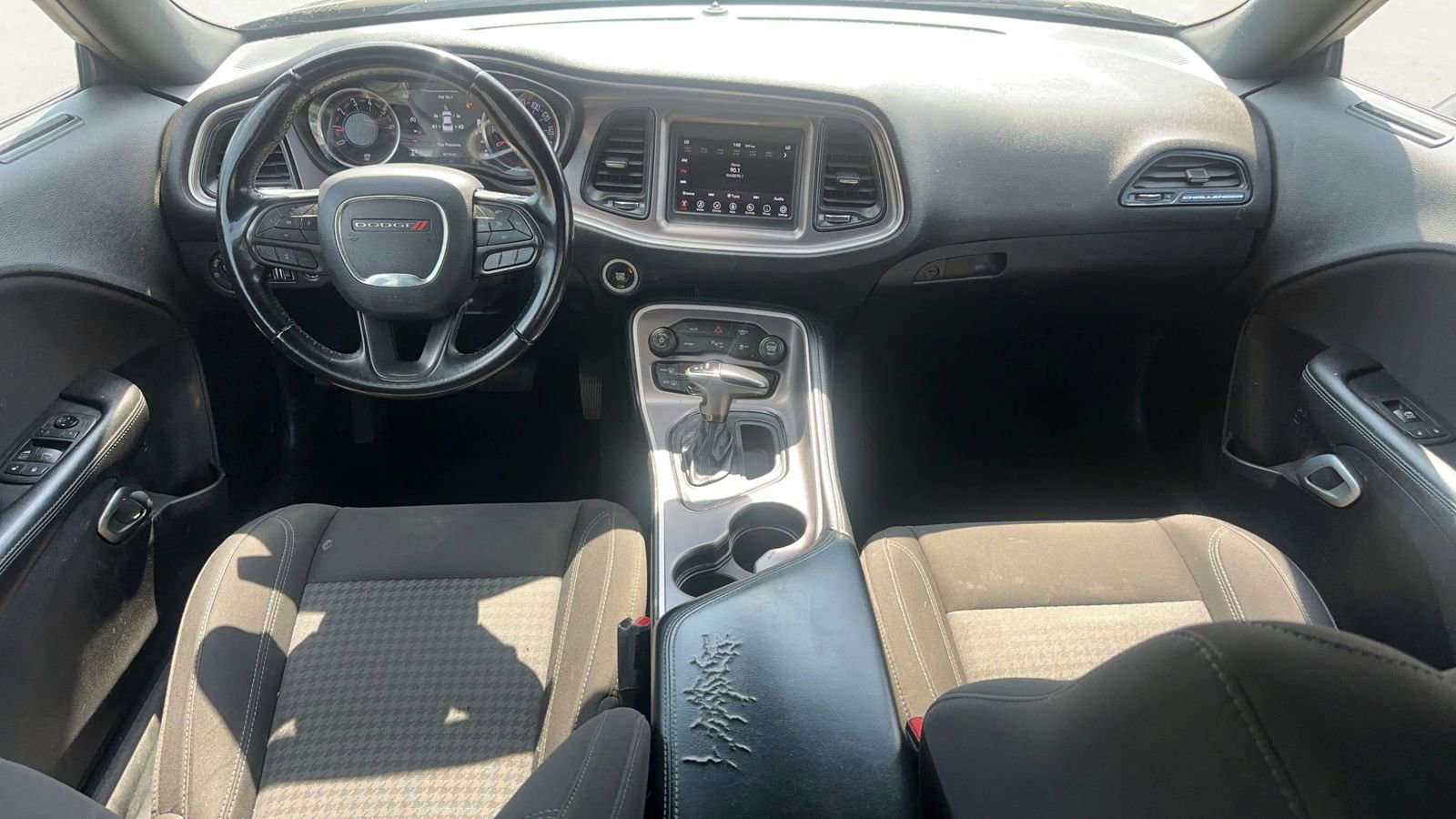 Used 2021 Dodge Challenger SXT w/ Driver Convenience Group image 24