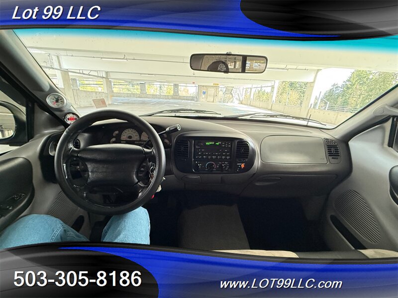 Used 2001 Ford F150 Lightning RWD image 42