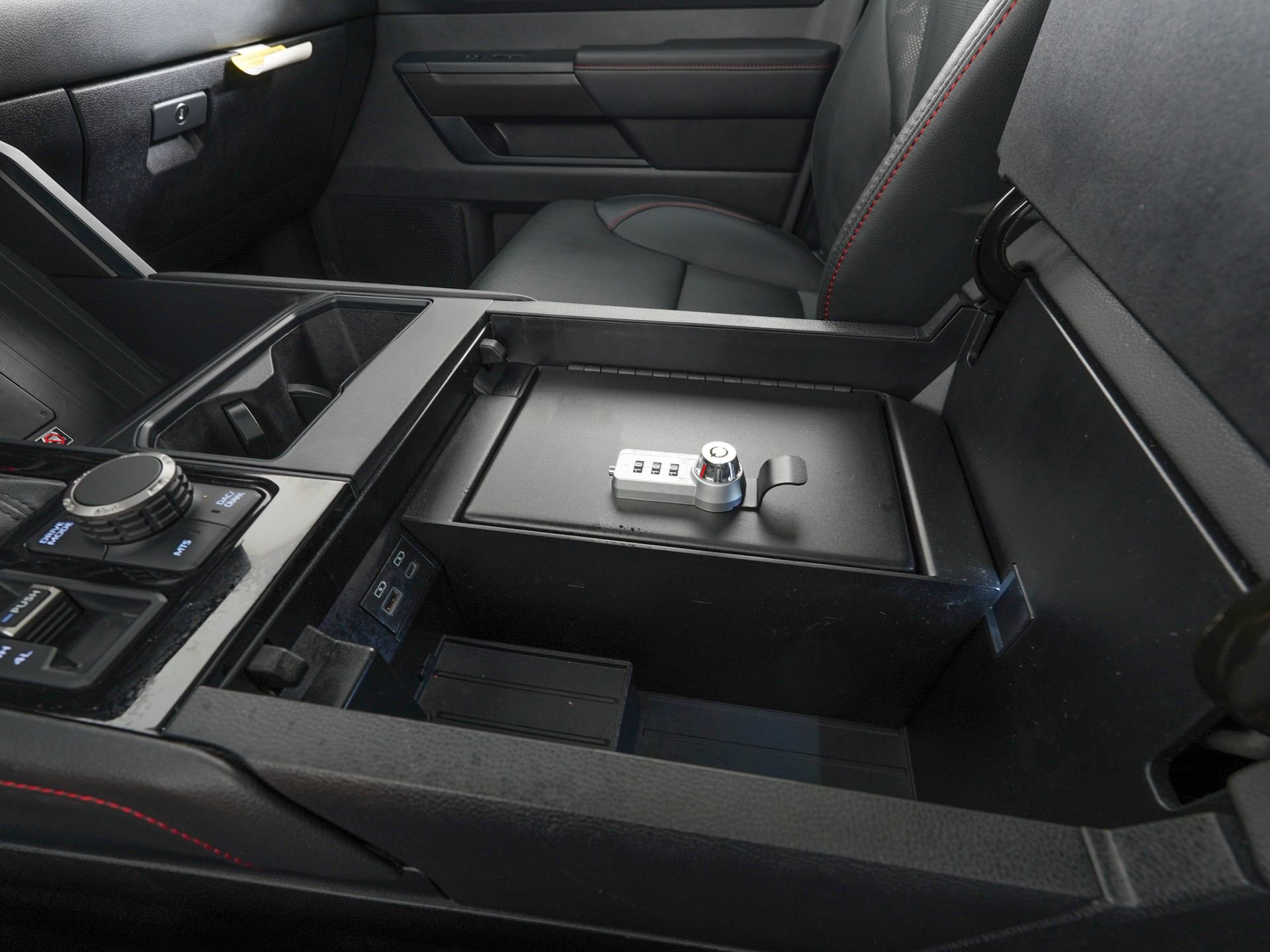 Used 2026 Toyota Sequoia TRD Pro AWD/4WD image 31