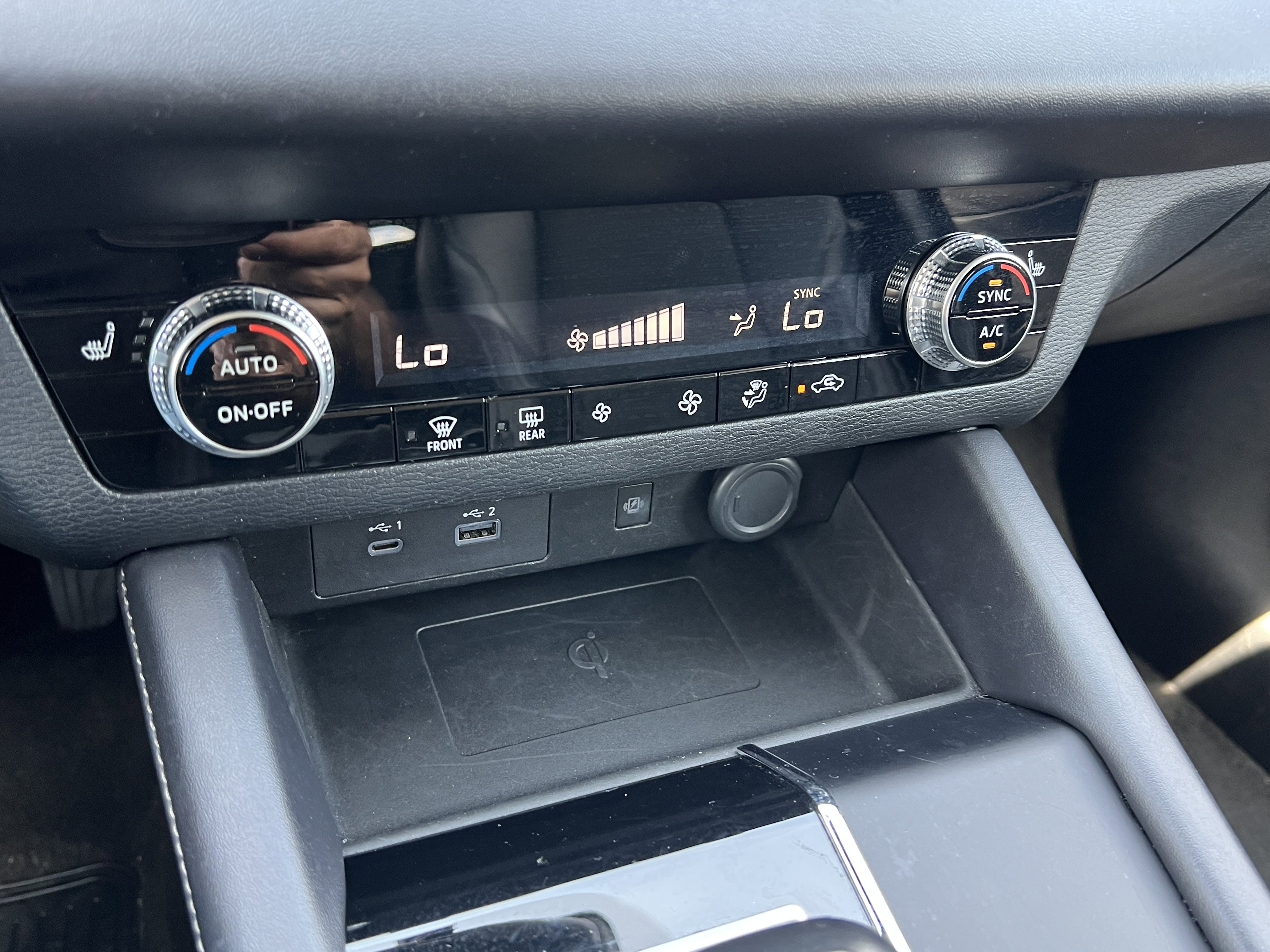 Used 2024 Mitsubishi Outlander FWD image 32