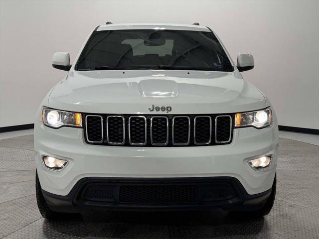 Certified 2019 Jeep Grand Cherokee Laredo w/ Laredo X Package image 2
