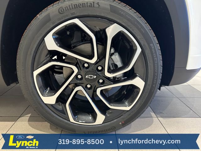 New 2026 Chevrolet Trax RS w/ Sunroof Package image 20